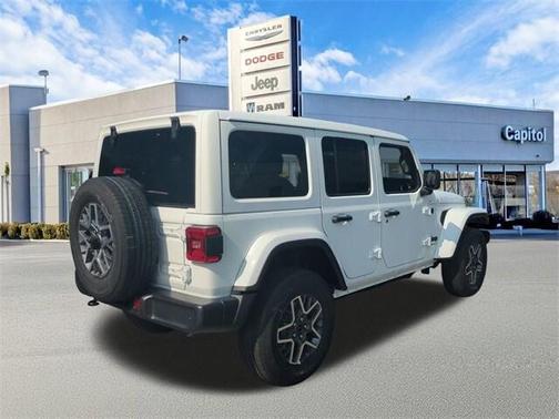 2025 Jeep Wrangler 4-Door Sahara 4x4