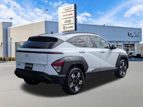 Atlas White 2024 Hyundai KONA SEL