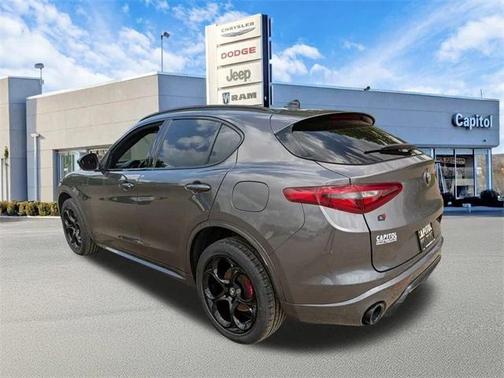 2022 Alfa Romeo Stelvio Ti