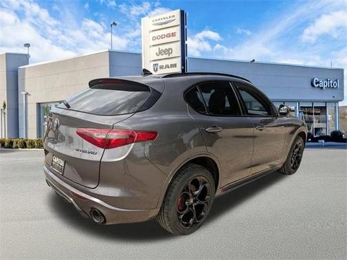 2022 Alfa Romeo Stelvio Ti