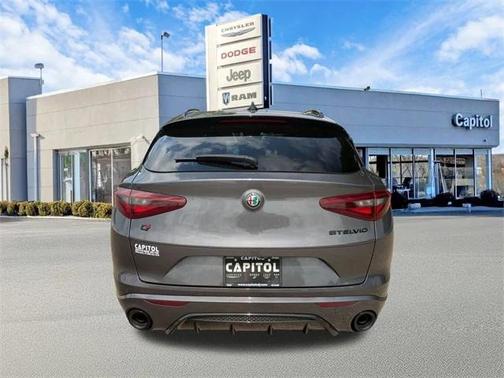 2022 Alfa Romeo Stelvio Ti