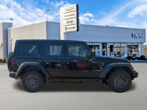 Black Clearcoat 2026 Jeep Wrangler Sport S