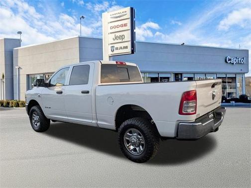 2020 RAM 3500 Tradesman Crew Cab 4x4 6'4' Box
