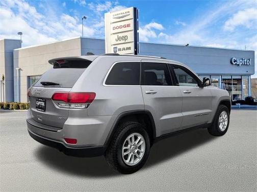 2020 Jeep Grand Cherokee Laredo