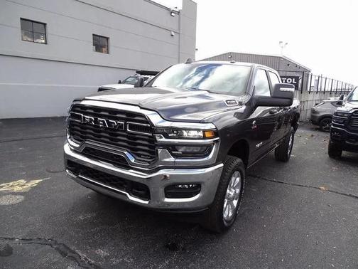 2026 RAM 3500 Big Horn Crew Cab 4x4 6'4' Box