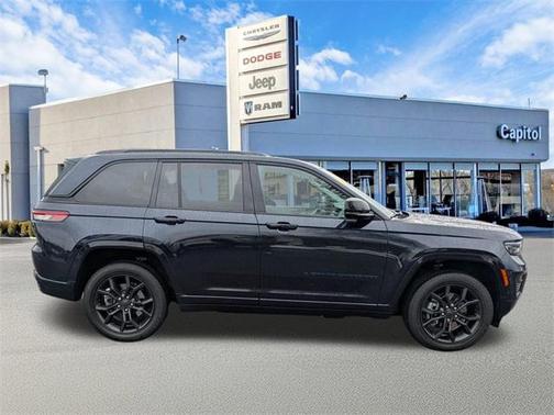 2023 Jeep Grand Cherokee 4xe 30th Anniversary