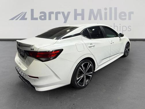 Aspen White 2021 Nissan Sentra SR