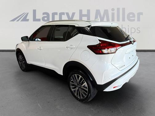 Fresh Powder 2024 Nissan Kicks SV
