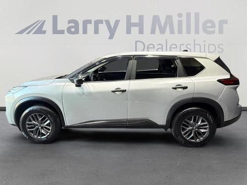 Brilliant Silver Metallic 2024 Nissan Rogue S