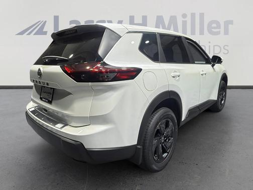 Everest White P 2026 Nissan Rogue SV