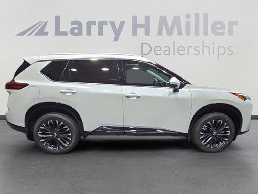 2025 Nissan Rogue Platinum