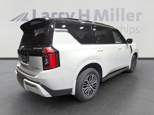2025 Nissan Armada Platinum