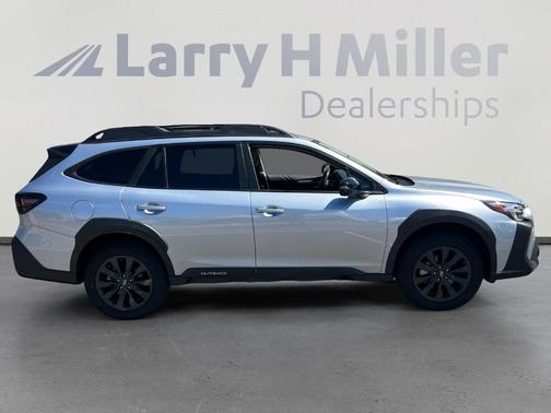 Ice Silver Metallic 2025 Subaru Outback Onyx Edition
