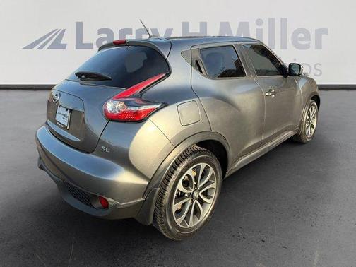 Gun Metallic 2017 Nissan Juke SL