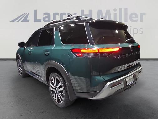 2023 Nissan Pathfinder Platinum