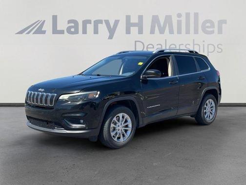 Diamond Black 2019 Jeep Cherokee Latitude