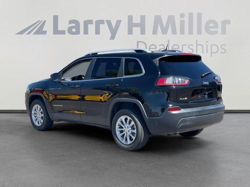 Diamond Black 2019 Jeep Cherokee Latitude