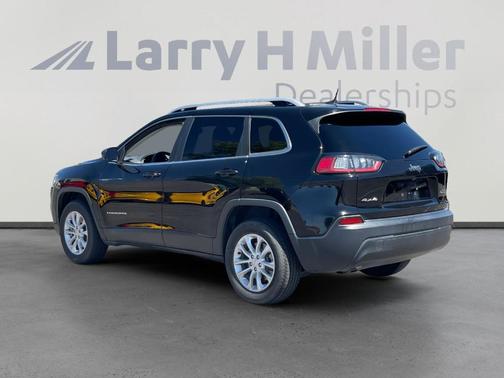 Diamond Black 2019 Jeep Cherokee Latitude
