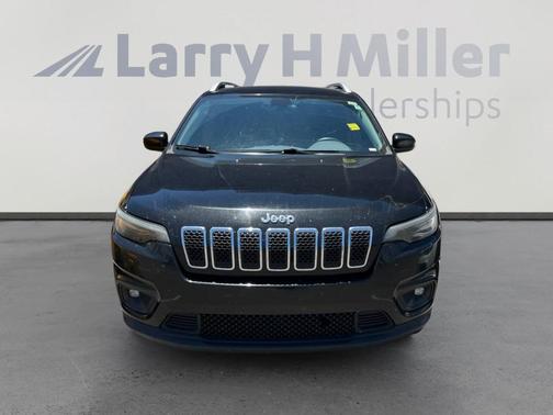 Diamond Black 2019 Jeep Cherokee Latitude
