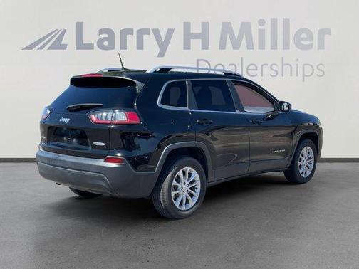 Diamond Black 2019 Jeep Cherokee Latitude