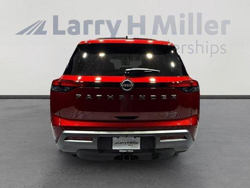 Scarlet Ember 2026 Nissan Pathfinder Platinum