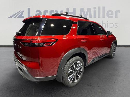 Scarlet Ember 2026 Nissan Pathfinder Platinum