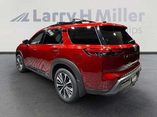 Scarlet Ember 2026 Nissan Pathfinder Platinum