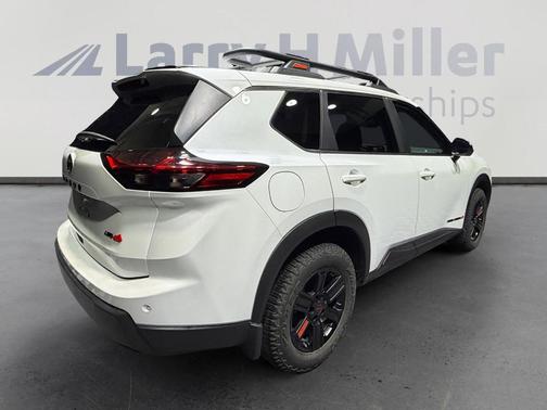Everest White P 2025 Nissan Rogue Rock Creek