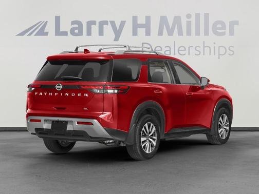 2022 Nissan Pathfinder SL