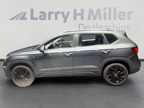 Platinum Gray Metallic 2023 Volkswagen Taos 1.5T SE