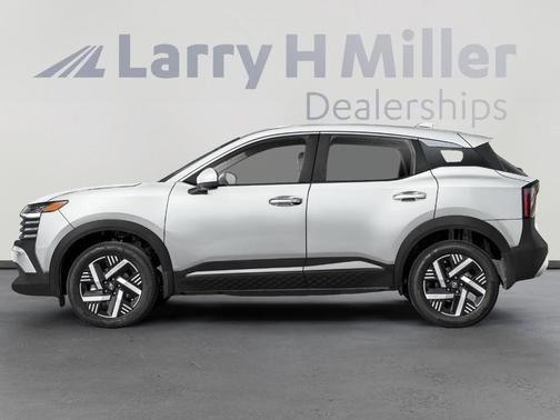 Aspen White Tricoat 2026 Nissan Kicks SV