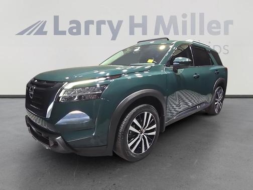 2023 Nissan Pathfinder Platinum