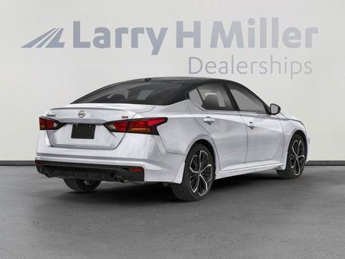 2t Gry Blk Roof 2026 Nissan Altima SR