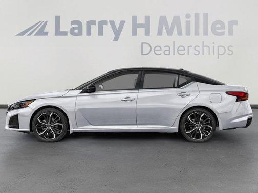 2t Gry Blk Roof 2026 Nissan Altima SR