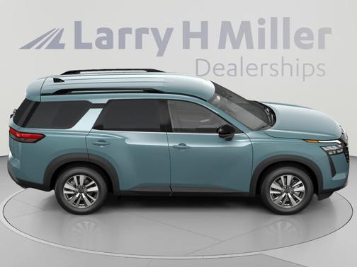 Baltic 2026 Nissan Pathfinder SL