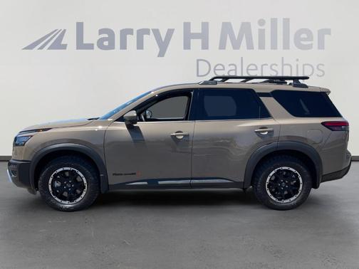 Baja Storm 2023 Nissan Pathfinder Rock Creek