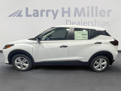 2025 Nissan Kicks Play S