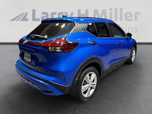 2022 Nissan Kicks S