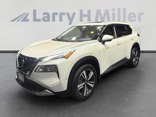 White 2023 Nissan Rogue Platinum