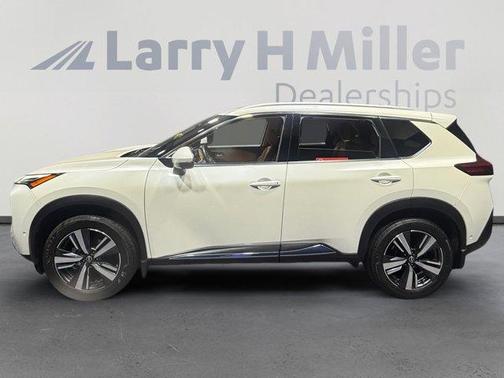 White 2023 Nissan Rogue Platinum