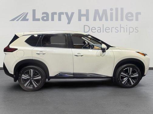 White 2023 Nissan Rogue Platinum