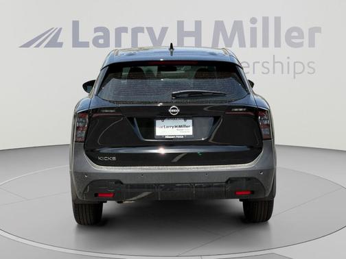 Super Black 2026 Nissan Kicks S