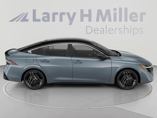 2t Gry Blk Roof 2026 Nissan Sentra SR