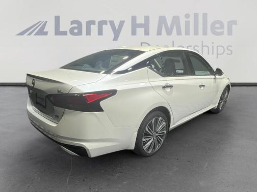 2025 Nissan Altima SL