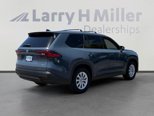 Cloud 9 White 2025 Toyota Grand Highlander XLE