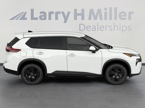 Pearl 2026 Nissan Rogue SV