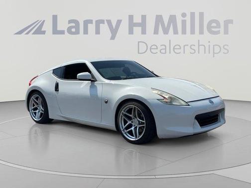 Pearl White 2009 Nissan 370Z