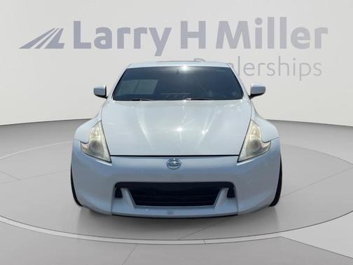Pearl White 2009 Nissan 370Z