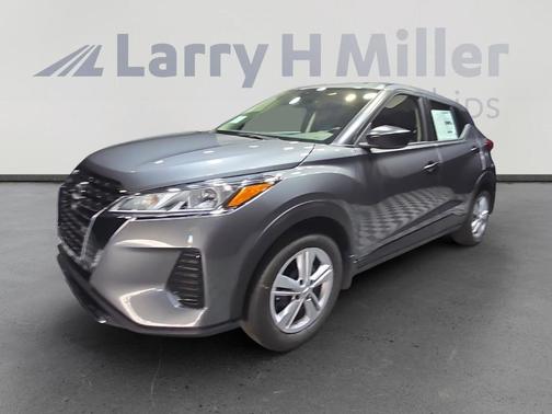 2025 Nissan Kicks Play S