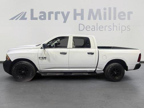 Bright White Clearcoat 2018 RAM 1500 ST